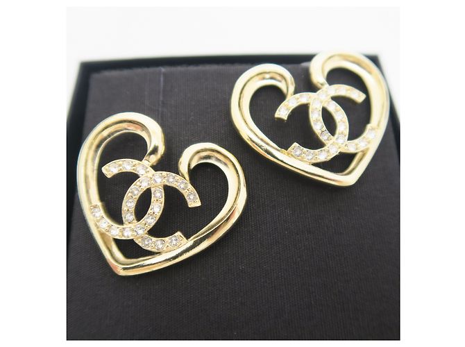 Chanel Orecchini Big Heart Gold Jennie - vista 3