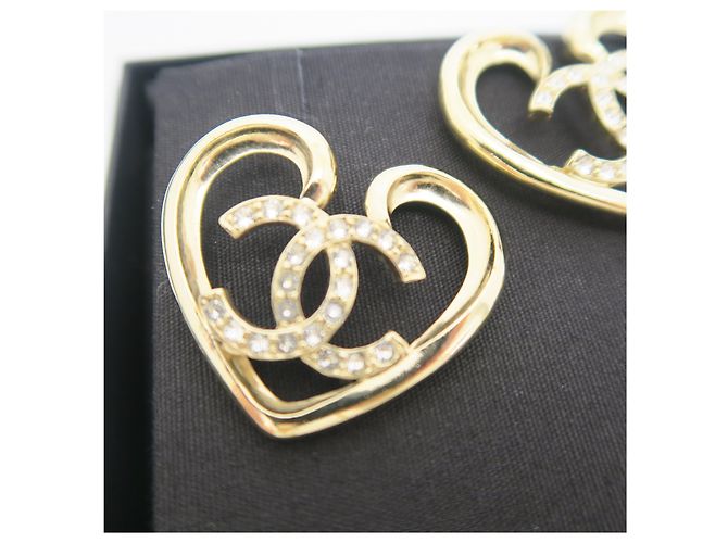 Chanel Orecchini Big Heart Gold Jennie - vista 4