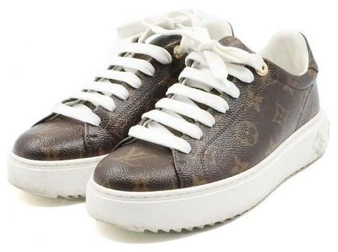 Louis Vuitton Sneakers Timeout da donna in tela Monogram - vista 3