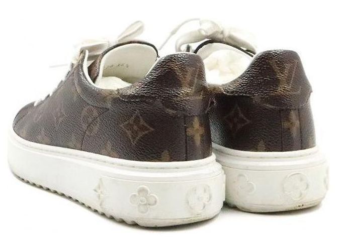 Louis Vuitton Sneakers Timeout da donna in tela Monogram - vista 5