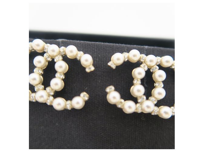 Chanel Orecchini CC Logo in Perle, Cristallo e Oro Edizione Limitata - vista 2
