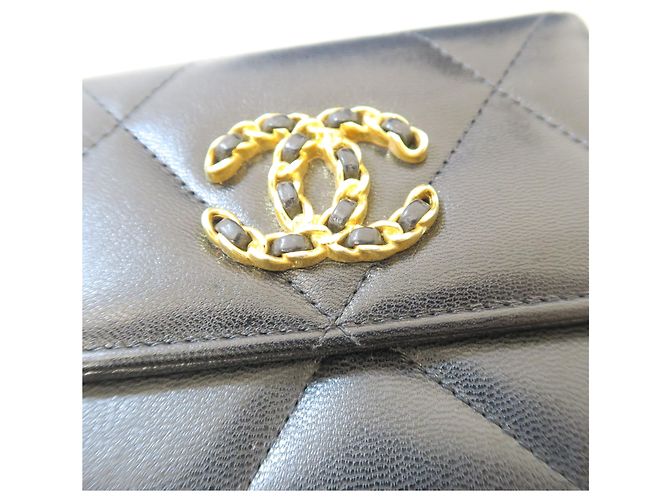 Chanel Damenbrieftasche schwarz mit großem Logo - Ansicht 3