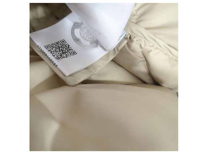 Moncler Kurze Daunenjacke Beige - Ansicht 6