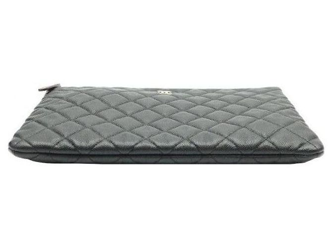 Chanel Classic Black Caviar Gold Classic New Medium Clutch Series - vista 5