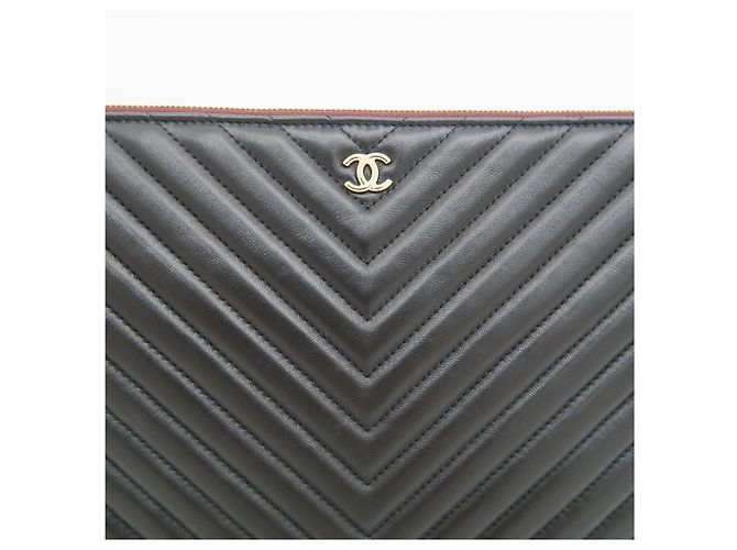 Chanel Clutch Bag Large Chevron Black Gold - vista 3