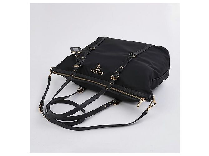 Prada Borsa a tracolla in nylon con logo dorato - vista 4