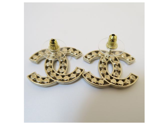 Chanel Orecchini in metallo dorato con logo CC e cristalli - vista 10
