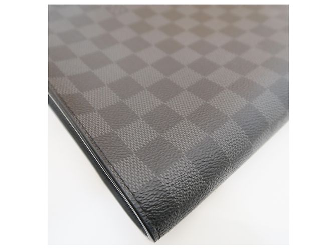 Louis Vuitton Pochette Jour GM Clutch in Canvas Damier Graphite - vista 6