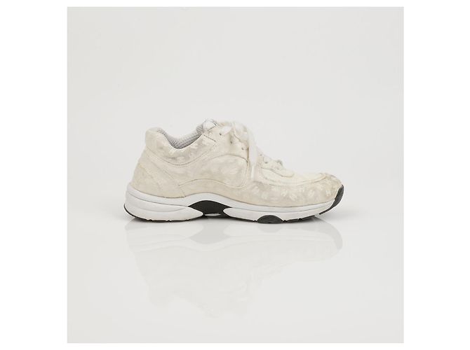 Chanel Logo Play All Over Suede Sneaker White - Ansicht 13