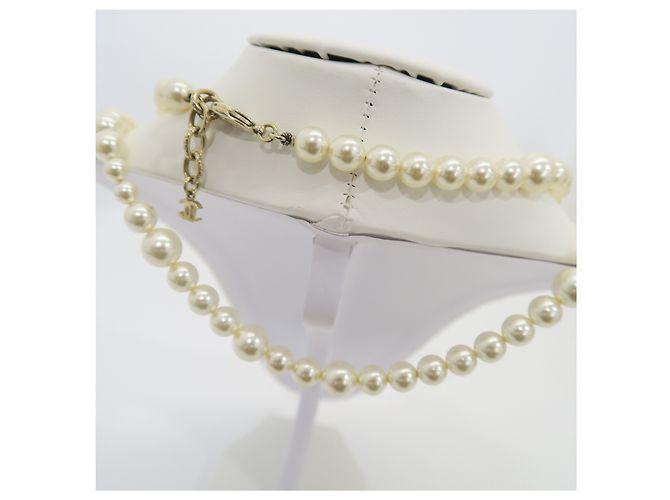 Chanel Collana a doppio giro con logo perla Edizione Limitata - vista 4