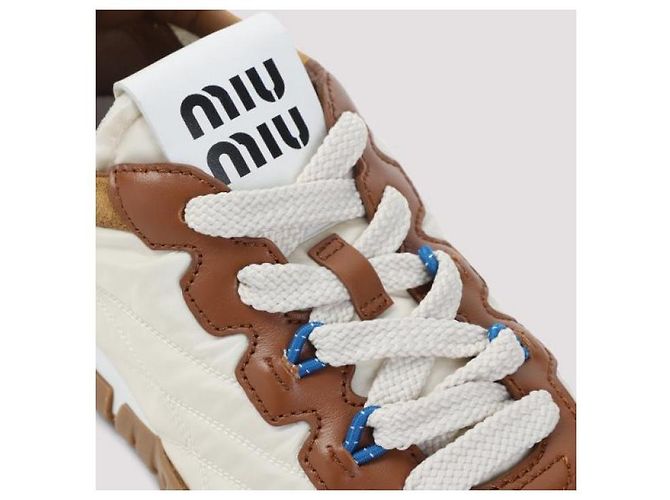 Miu Miu Sneaker aus technischem Gewebe und Wildleder - Ansicht 8