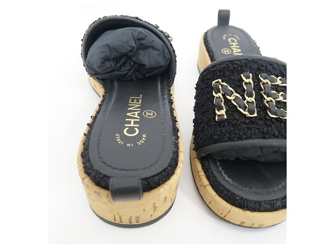 Chanel Pantofole in tweed nero con lettere - vista 10