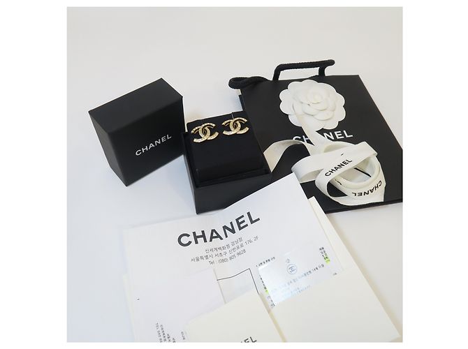 Chanel Orecchini Cruise Logo CC Nero e Oro - vista 3
