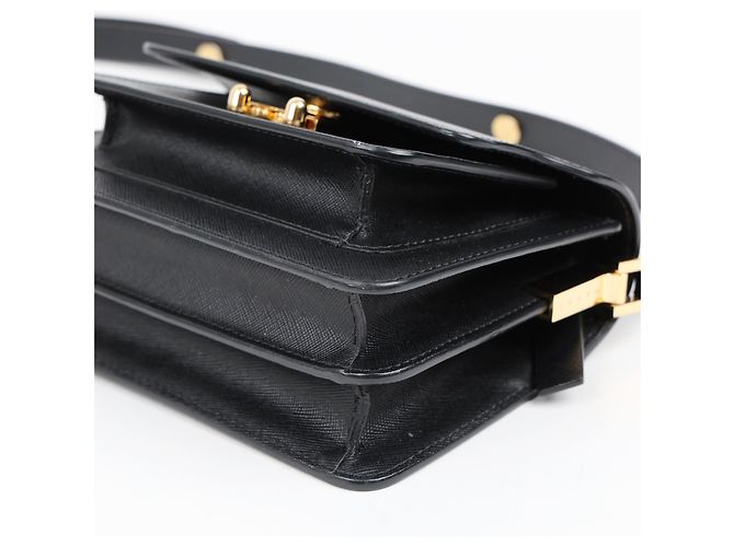 Marni Borsa a tracolla Trunk Mini in pelle Saffiano Nera - vista 10