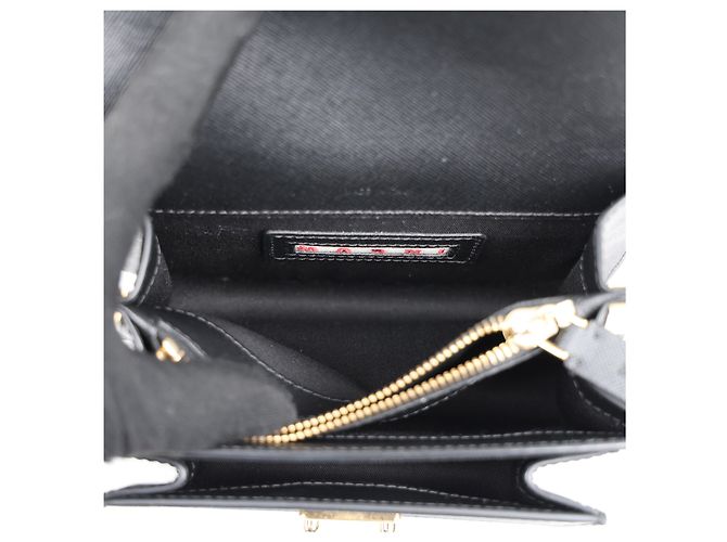 Marni Borsa a tracolla Trunk Mini in pelle Saffiano Nera - vista 12