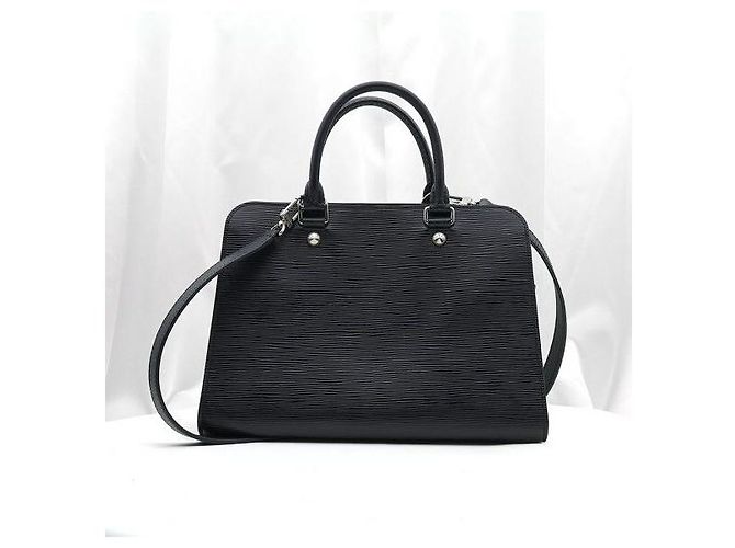 Louis Vuitton Banu MM Top Handle in pelle Epi nera - vista 4
