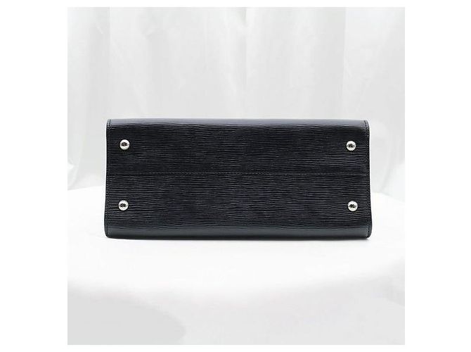 Louis Vuitton Banu MM Top Handle in pelle Epi nera - vista 6