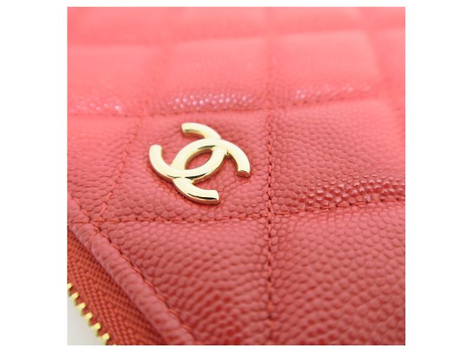 Chanel Serie Clutch New Medium Logo Caviar Gold - vista 2