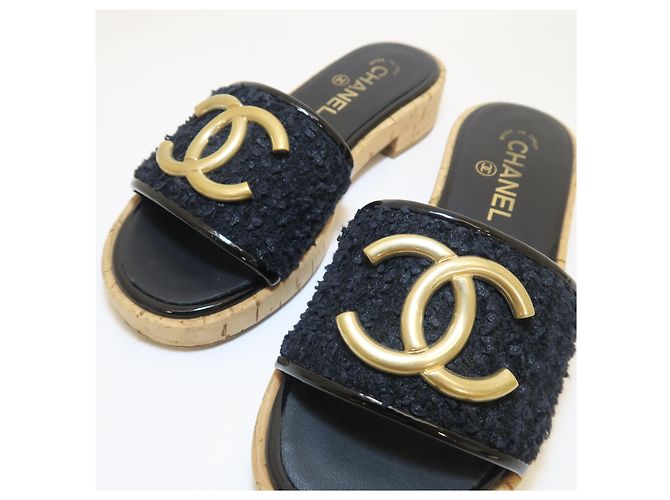 Pantofole Chanel in Tweed Oro - vista 6