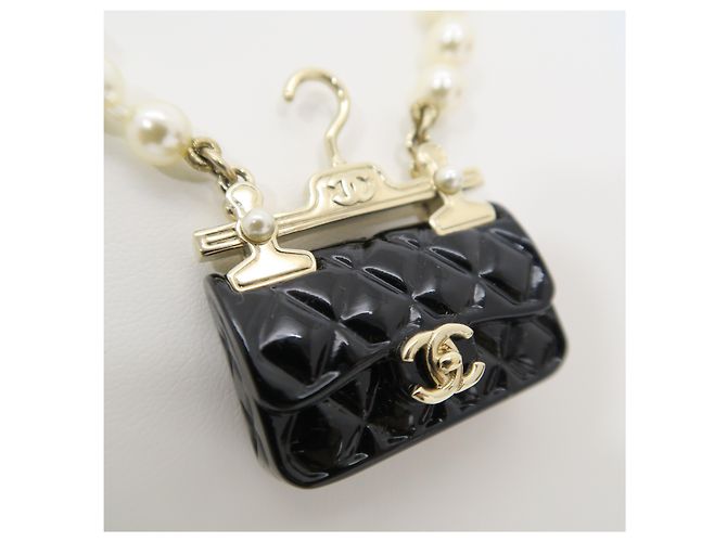 Chanel Collana di perle con pendente Logo Classic Back - vista 8