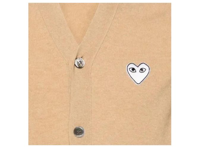 Comme Des Garcons Beiger Wollcardigan mit weißem Herz-Patch - Ansicht 12