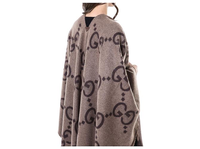 Gucci Poncho Capa Reversible Ancho de Cachemira Logo - vista 17