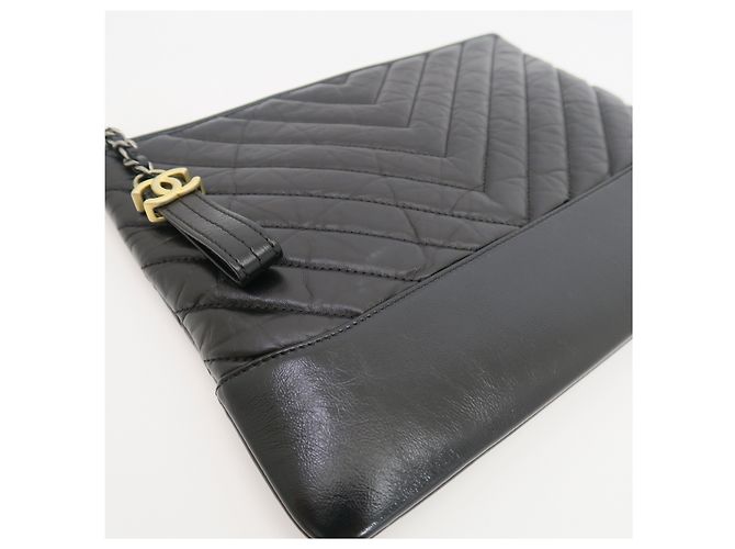 Chanel Clutch Gabrielle CC Logo New Medium Nera - vista 3