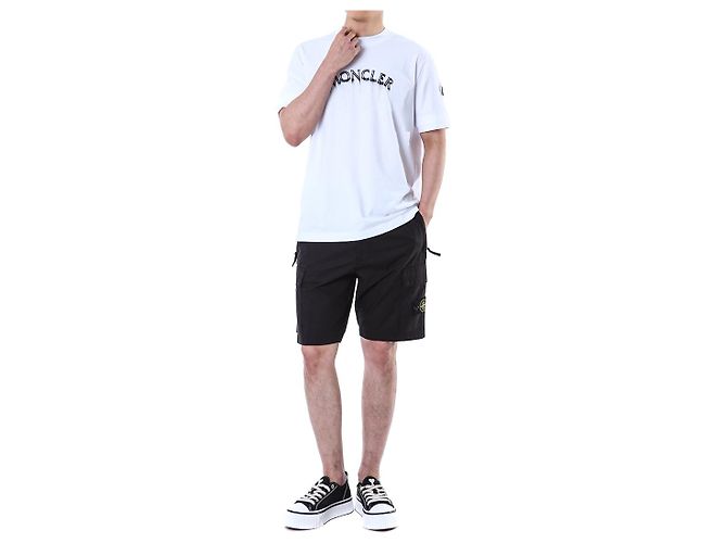 Moncler Flow Logo Bedrucktes Rundhals-T-Shirt in Weiß - Ansicht 4