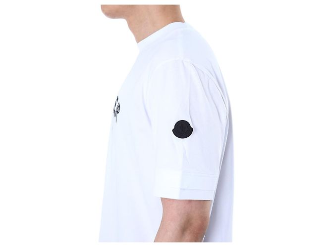 Moncler Flow Logo Bedrucktes Rundhals-T-Shirt in Weiß - Ansicht 9