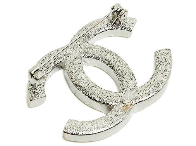 Chanel 2021 Spilla CC Metallo Argentato Strass - vista 4
