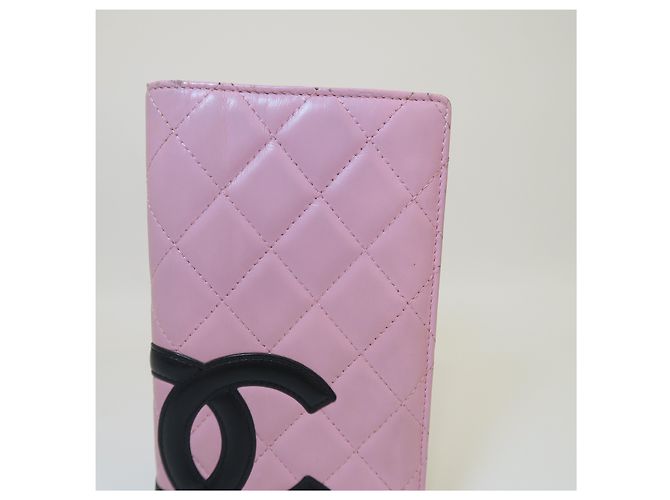 Portefeuille long en cuir rose Chanel - vue 3