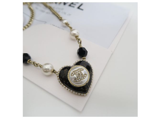 Chanel Herz Schwarze Perlenkette - Ansicht 2