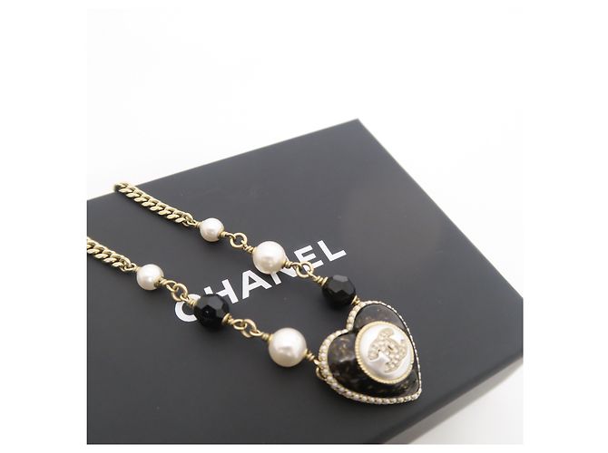 Chanel Herz Schwarze Perlenkette - Ansicht 6