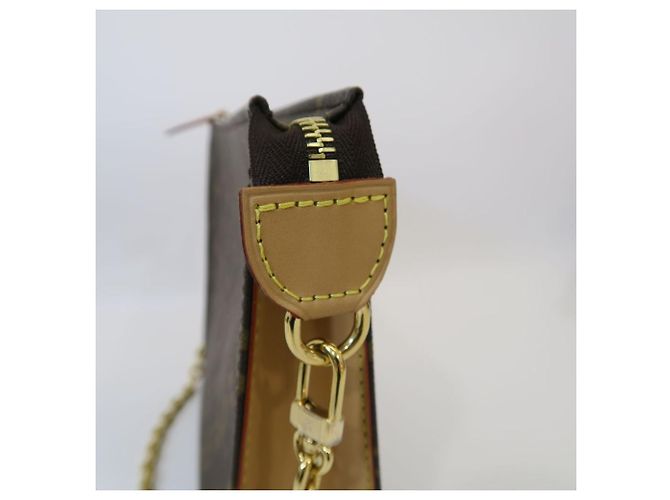 Louis Vuitton Monogram Kulturbeutel mit Kette - Ansicht 6