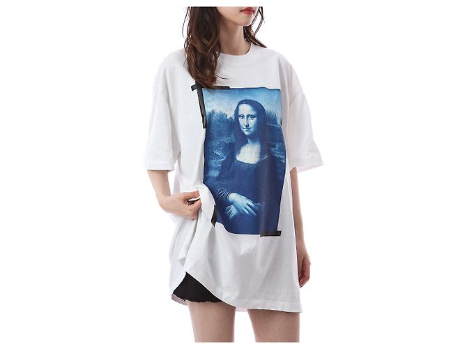 Off White Oversized T-Shirt für Damen mit Mona Lisa Print - Ansicht 10