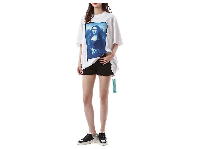 Off White Oversized T-Shirt für Damen mit Mona Lisa Print - Ansicht 2