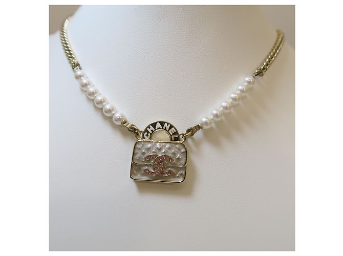 Chanel Collana Choker di Perle Flap Bag - vista 5