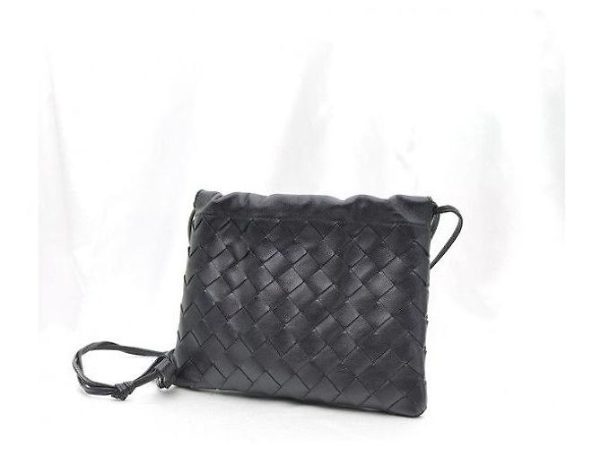Bottega Veneta Borsa a tracolla piccola Dust Intrecciato nera - vista 3