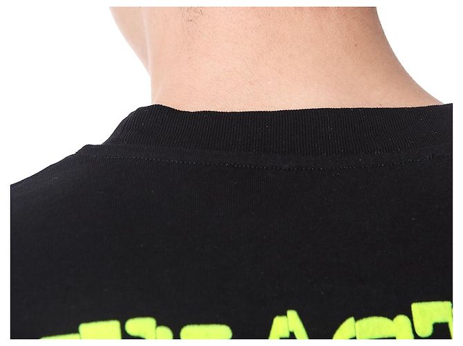 Off White T-Shirt mit Neon-Velours-Schriftzug - Ansicht 23