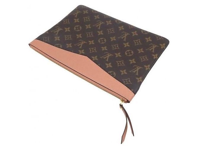 Louis Vuitton Pouch Clutch Daily Monogram Canvas Rose Powder - vista 5