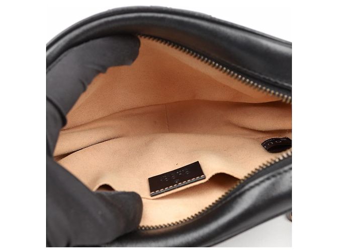 Gucci Mini borsa a tracolla GG Marmont matelassé nera - vista 8