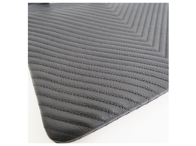 Chanel Clutch New Medium Chevron Nera Logo Argento - vista 5