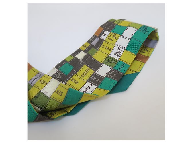 Hermès Twilly in seta verde multi logo - vista 3