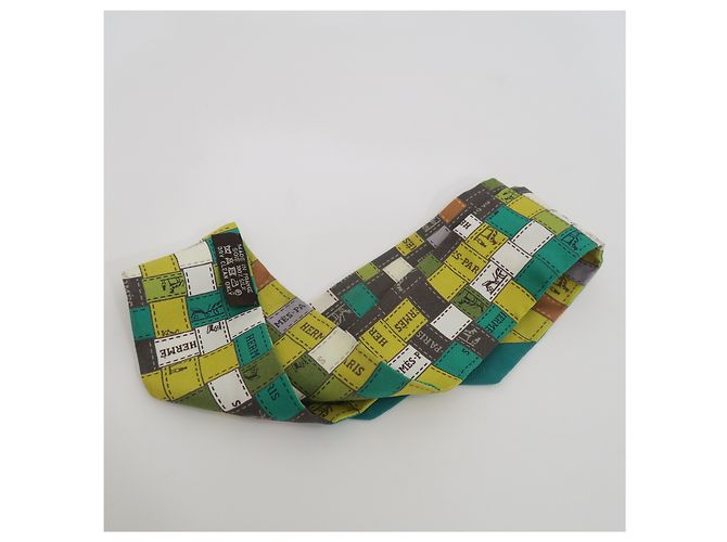 Hermès Twilly in seta verde multi logo - vista 6