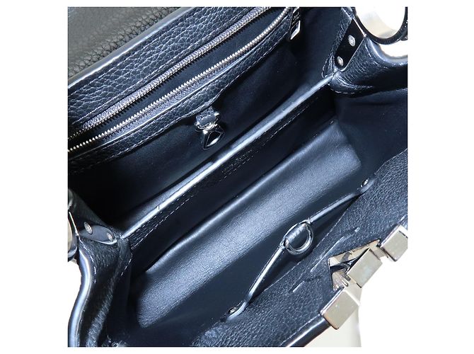 Louis Vuitton Capucines Fleur De Lys Taurillon Leather BB - vista 3