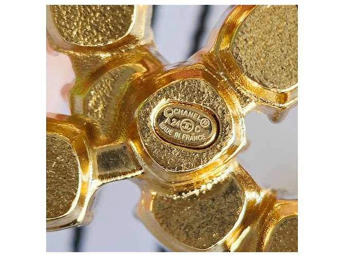 Spilla Chanel CC Strass Rainbow Cruise 2024 - vista 3