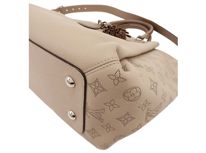 Louis Vuitton Haumea in pelle Mahina - vista 7
