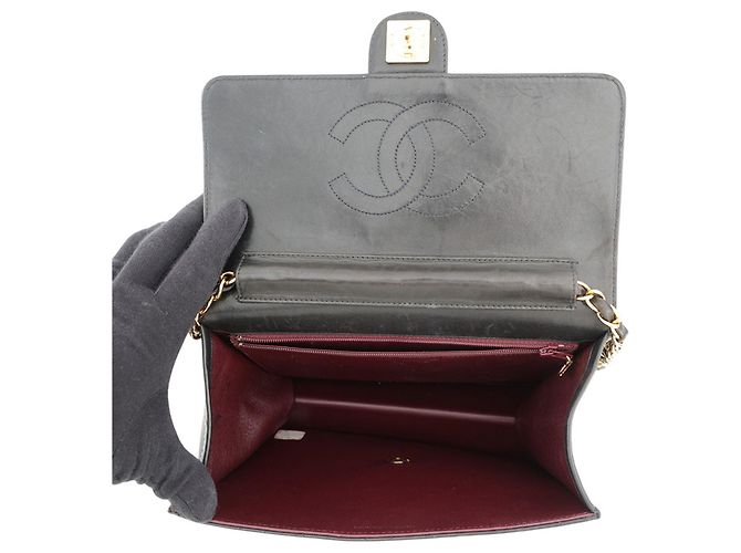 Borsa a tracolla con catena Chanel in pelle d'agnello nera - vista 4
