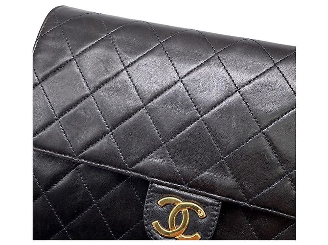 Borsa a tracolla con catena Chanel in pelle d'agnello nera - vista 5