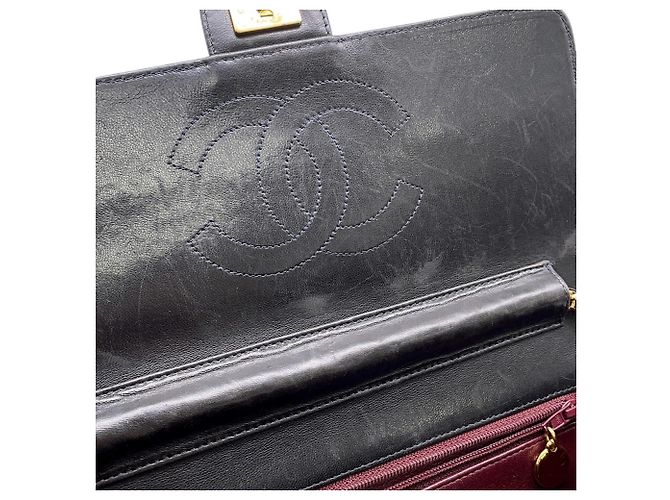 Borsa a tracolla con catena Chanel in pelle d'agnello nera - vista 9